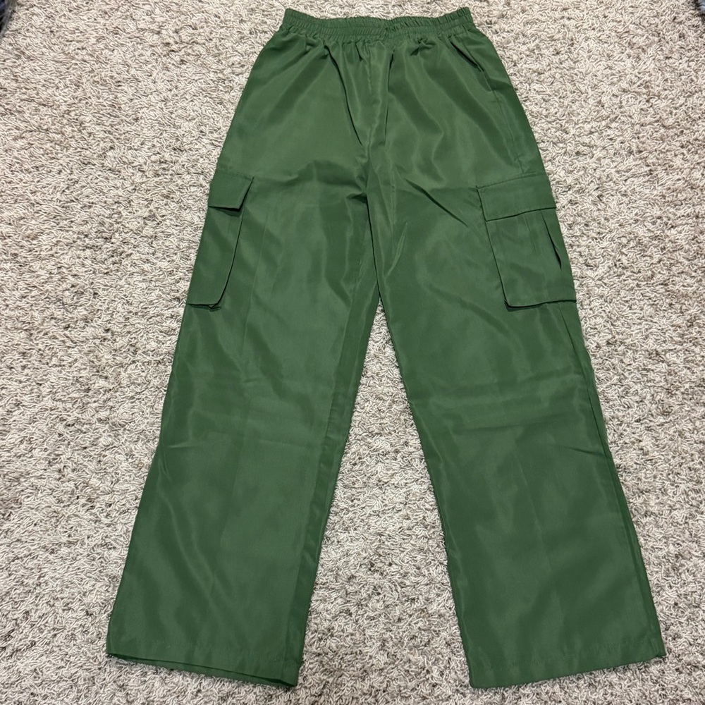 SHEIN Women’s Olive Green Cargo Elastic Waist Pants